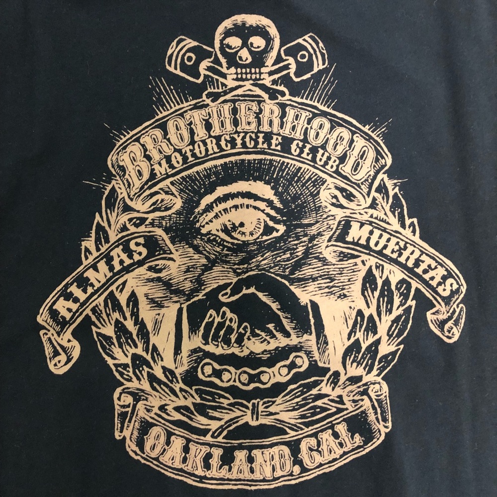Lucky Brand t-shirt.  Black.  Large - Picture 2 of 3